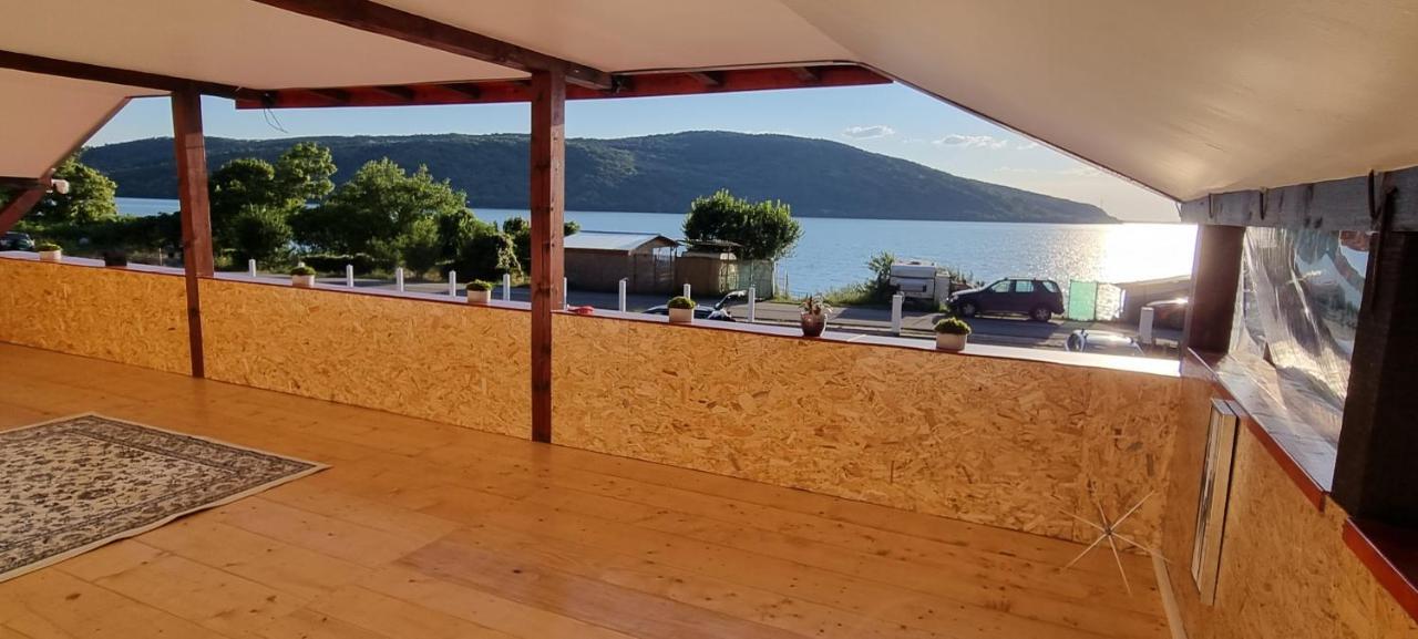Vila Legrand Bazias Luaran gambar