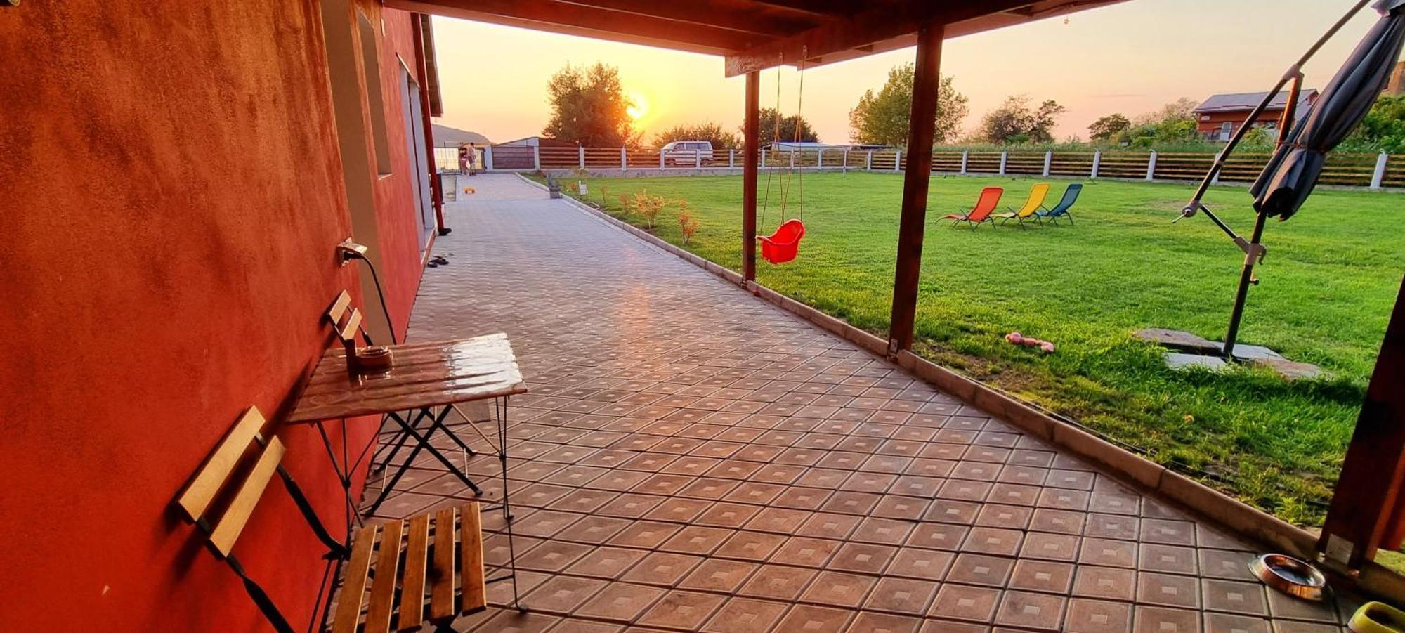 Vila Legrand Bazias Luaran gambar